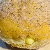 Donux Cafe | Cinnamon Sugar with Custard