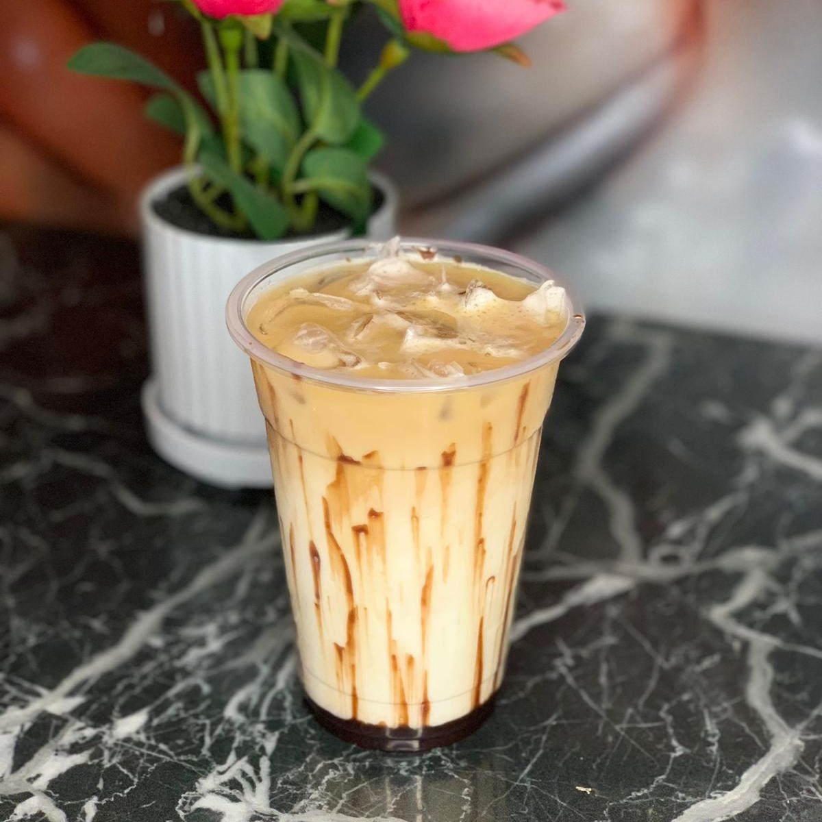 Le Notre Cafe | Iced Mocha