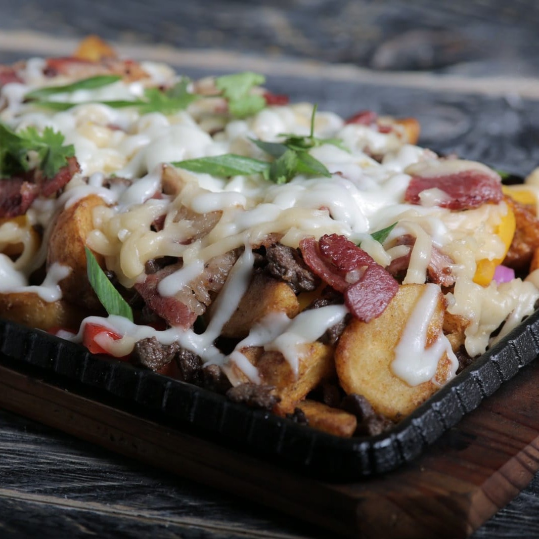 Le Notre Cafe | Bacon Wedges Chili Cheese