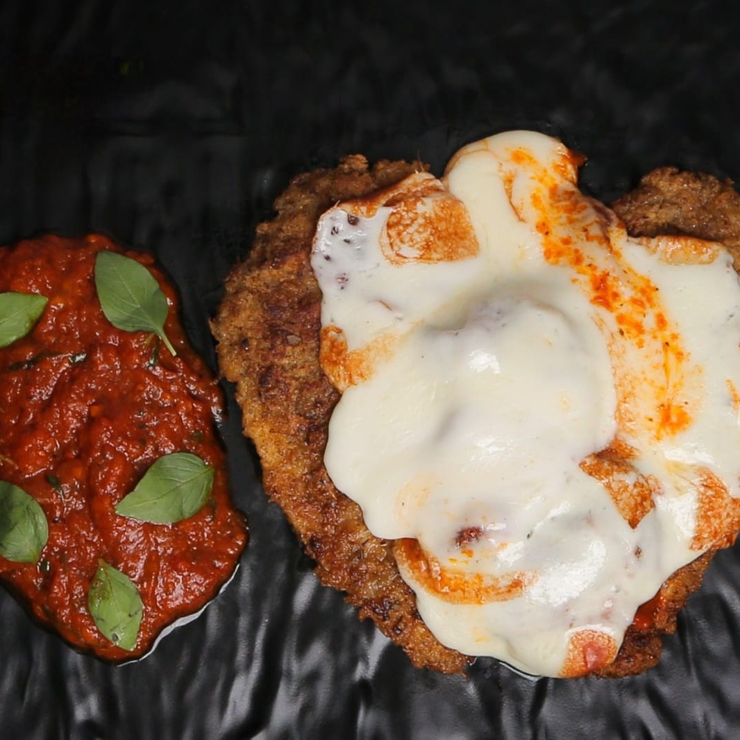 Le Notre Cafe | Chicken Parmesan